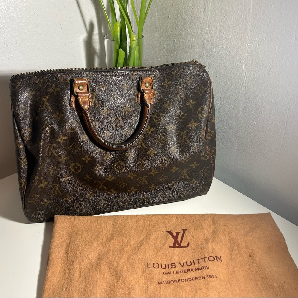 Authentic Louis Vuitton Monogram 30 Speedy Handbag